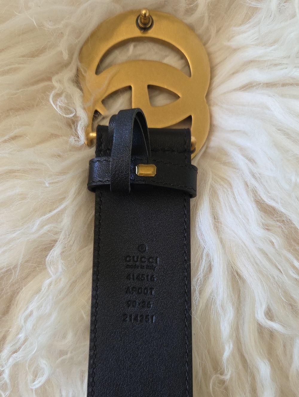 Black Leather Gucci Belt - Picture 3 of 4